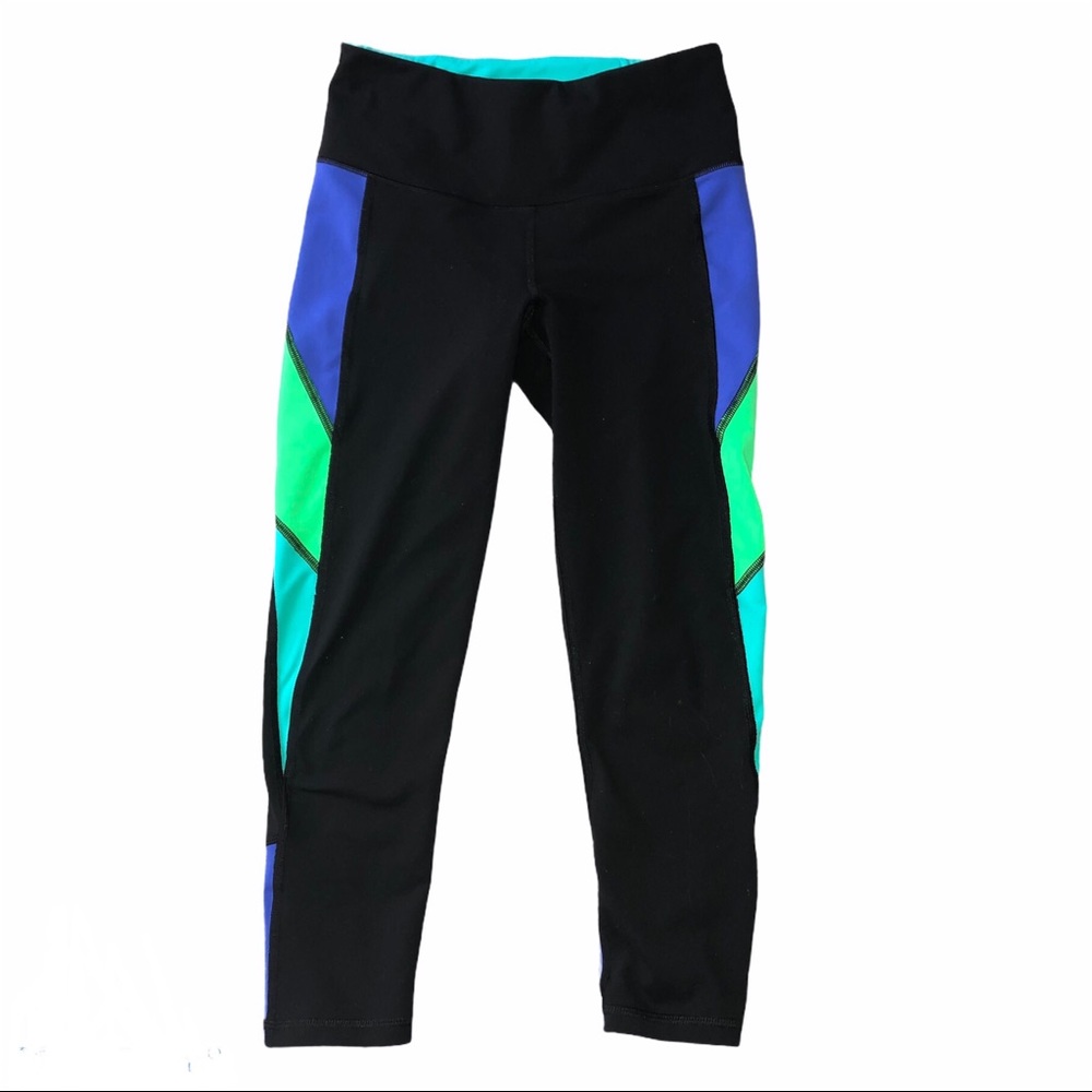 Victoria’s Secret knockout leggings